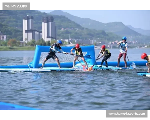 汉丰湖桨板赛场设13条水线赛道 混合双人技术赛强化团队协作 汉丰湖桨板赛场设13条水线赛道 混合双人技术赛强化团队协作