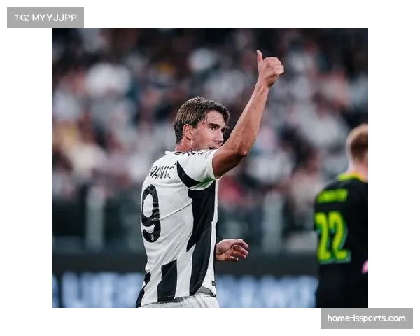 特写：弗拉霍维奇进球后手指太阳穴，庆祝动作灵感来源于对肋部空当的“阅读”